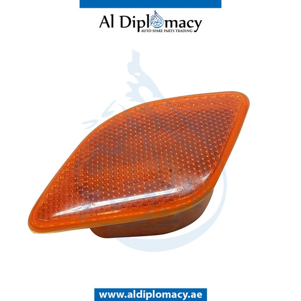 Left TURN SIGNAL LAMP for Mercedes-Benz B Class W245 (2005-2010) models, Part Number UN-1698200121